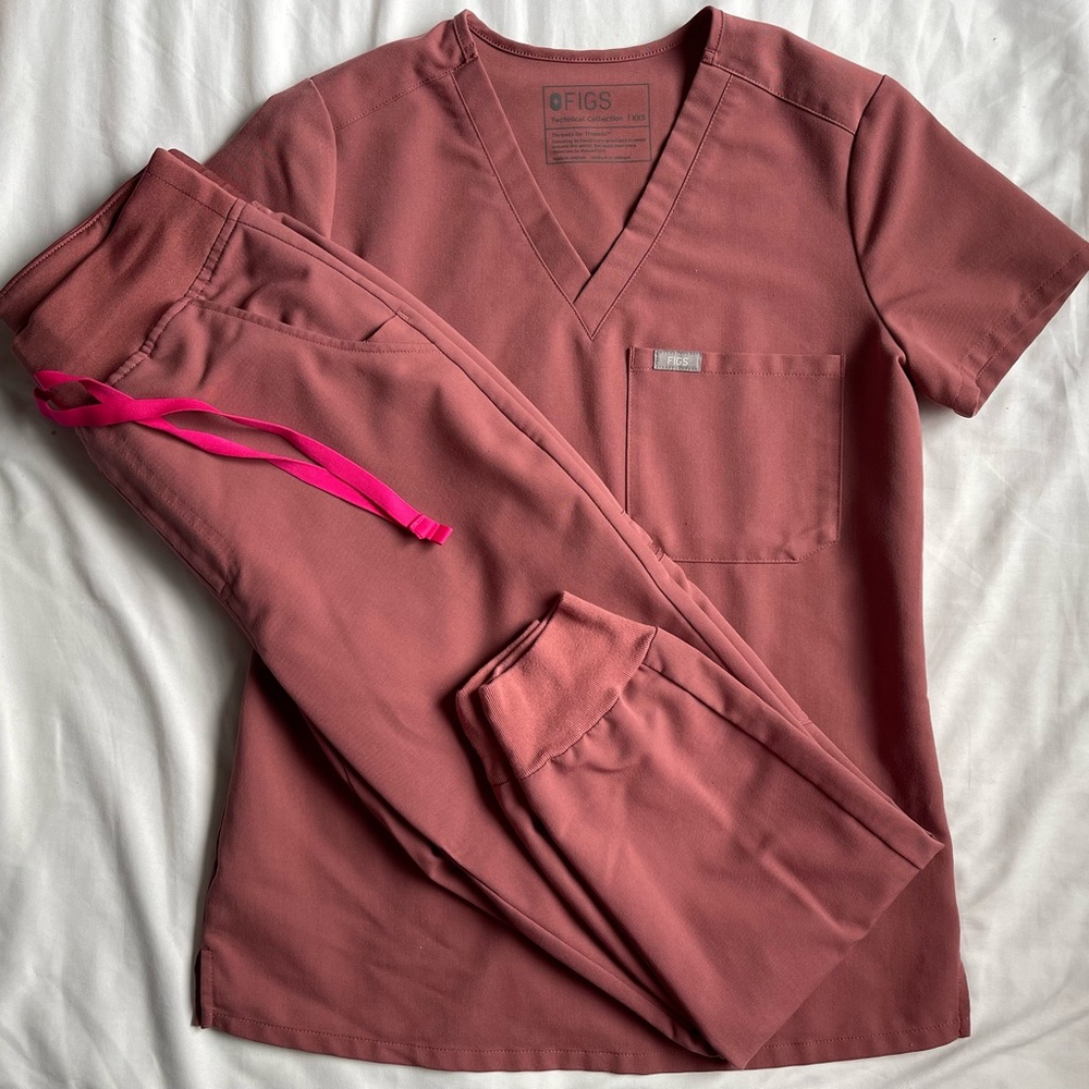 FIGS scrubs